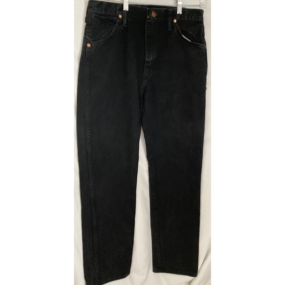 Men's Black Wrangler Jeans Size 31x34 (actually 32.5) Straight Leg Preowned Good